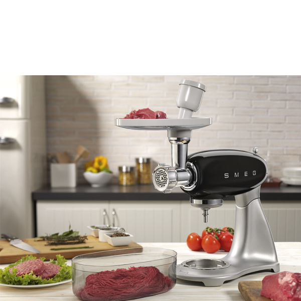 Универсальная мясорубка Smeg SMMG01
