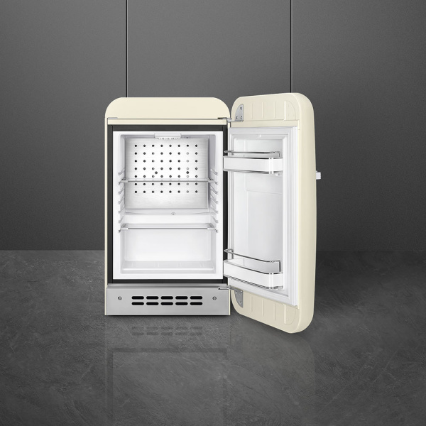 Ретро холодильник Smeg FAB5RCR6
