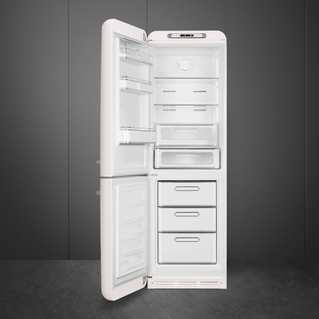 Ретро холодильник Smeg FAB32LWH5