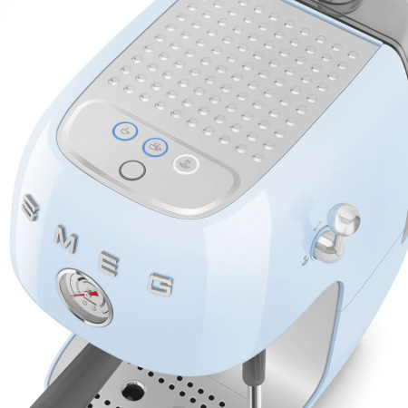 Кофемашина Smeg ECF03PBEU