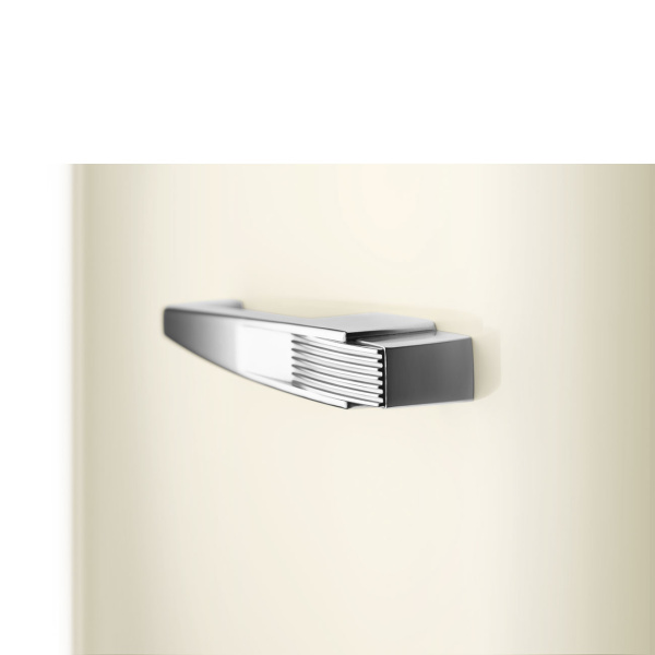 Ретро холодильник Smeg FAB28LCR6