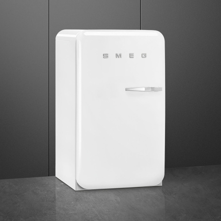 Ретро холодильник Smeg FAB10LWH6