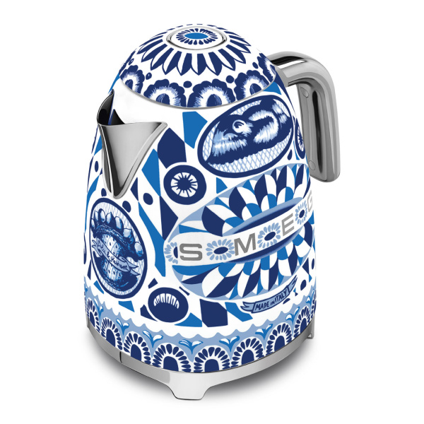 Электрический чайник Smeg KLF03DGBEU (Dolce & Gabbana)