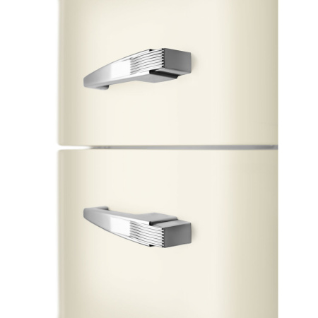 Ретро холодильник Smeg FAB32LCR5