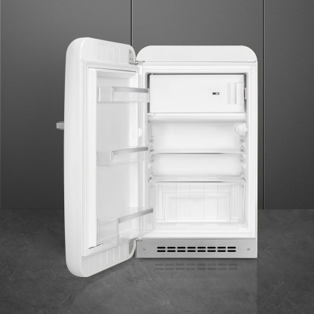 Ретро холодильник Smeg FAB10LWH6