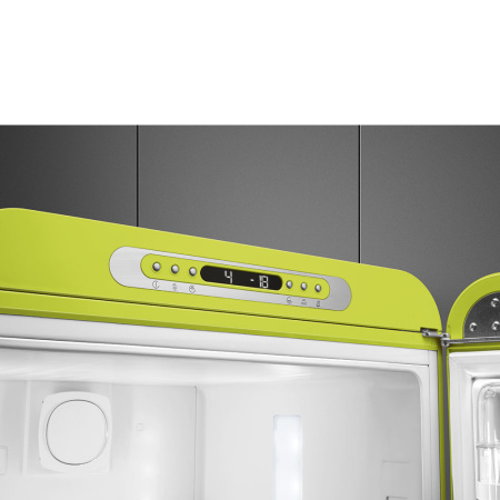 Ретро холодильник Smeg FAB32RLI5