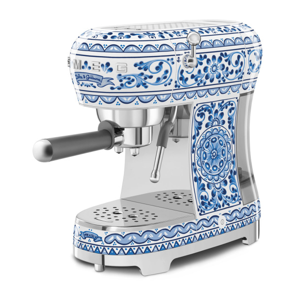 Кофеварка Smeg ECF02DGBEU (Dolce & Gabbana)