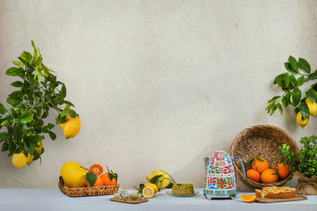  Электрический чайник Smeg KLF03DGEU