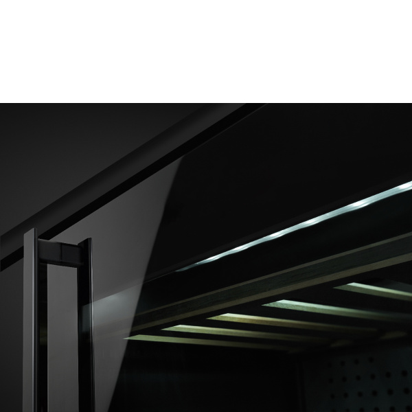 Встраиваемый винный шкаф Smeg CVI638RN3