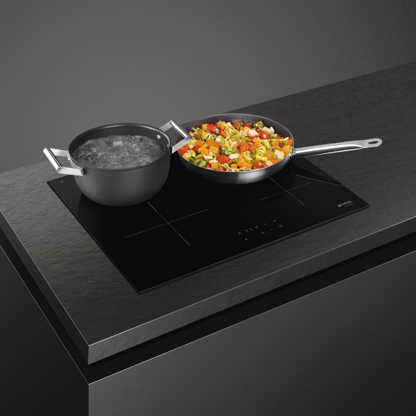 Индукционная варочная панель  Smeg SI2641D