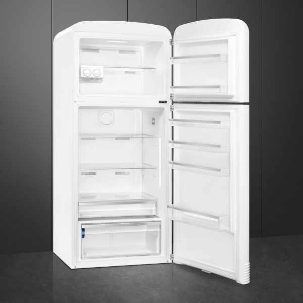 Ретро холодильник Smeg FAB50RWH5