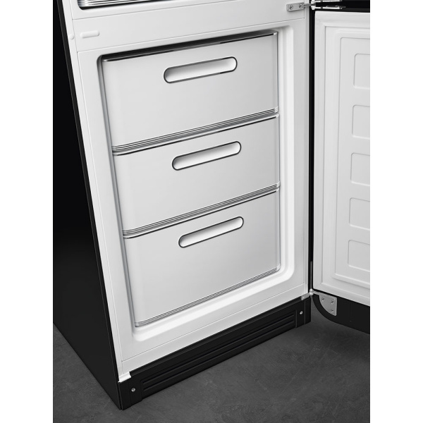 Ретро холодильник Smeg FAB32RBL5