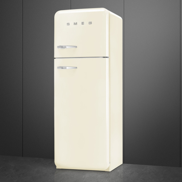 Ретро холодильник Smeg FAB30RCR6