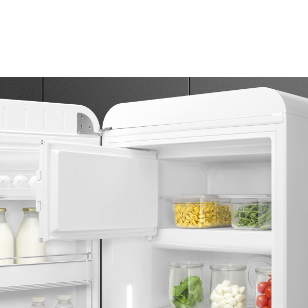 Ретро холодильник Smeg FAB28LWH6