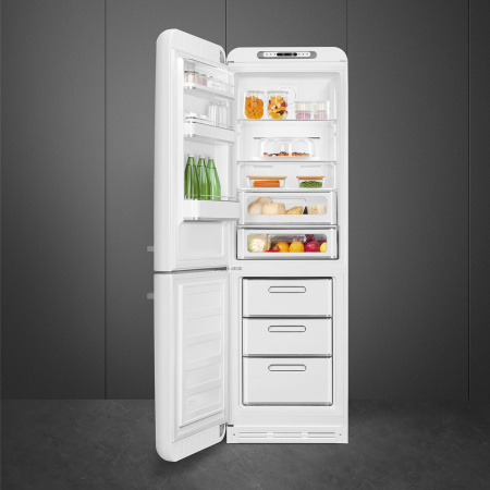 Ретро холодильник Smeg FAB32LWH5