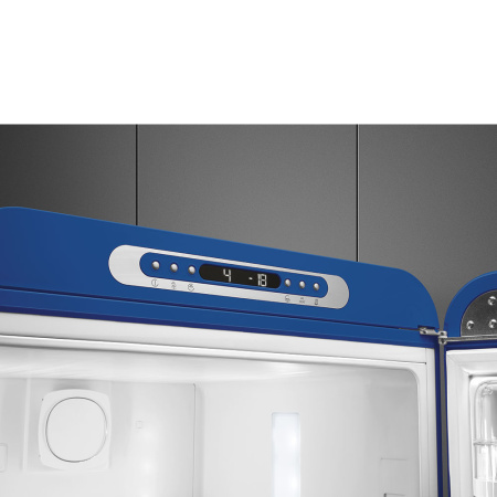 Ретро холодильник Smeg FAB32RBE5
