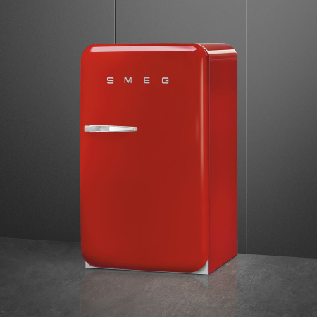 Ретро холодильник Smeg FAB10RRD6