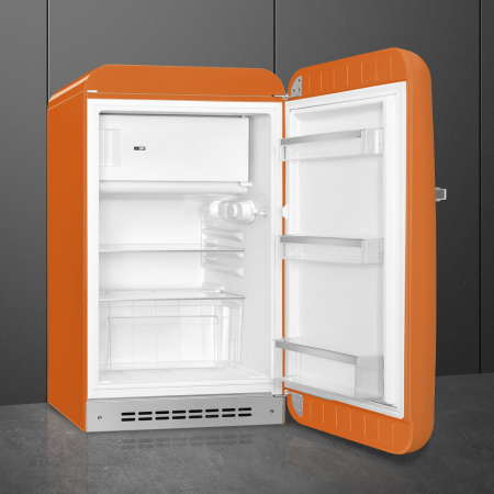 Ретро холодильник Smeg FAB10ROR6