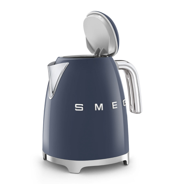Электрический чайник Smeg KLF03NBEU