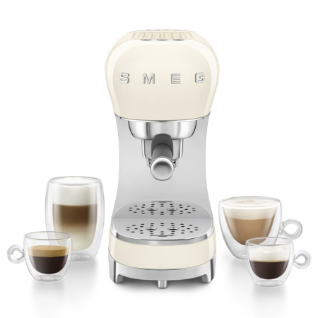 Кофемашина Smeg ECF12CREU