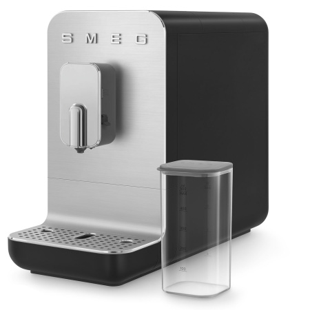 Кофеварка Smeg BCC13BLMEU