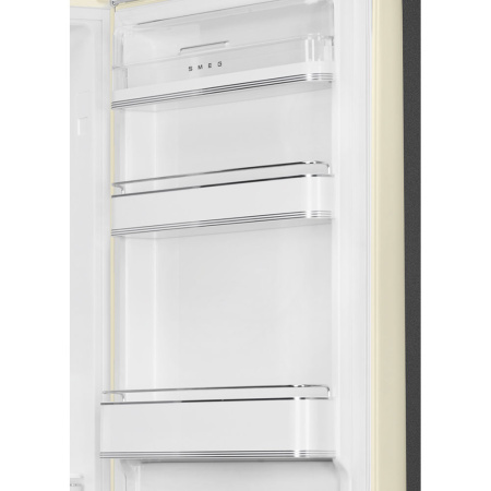 Ретро холодильник Smeg FAB32RCR5