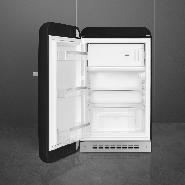 Ретро холодильник Smeg FAB10LBL6