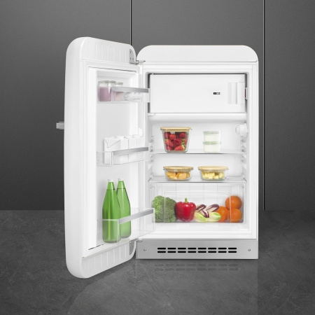 Ретро холодильник Smeg FAB10LWH6