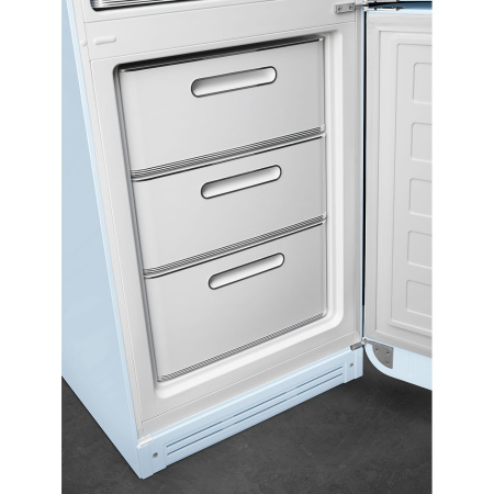 Ретро холодильник Smeg FAB32RPB5