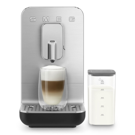 Кофеварка Smeg BCC13BLMEU